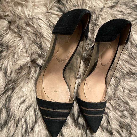 Also heels - Picture 1 of 3